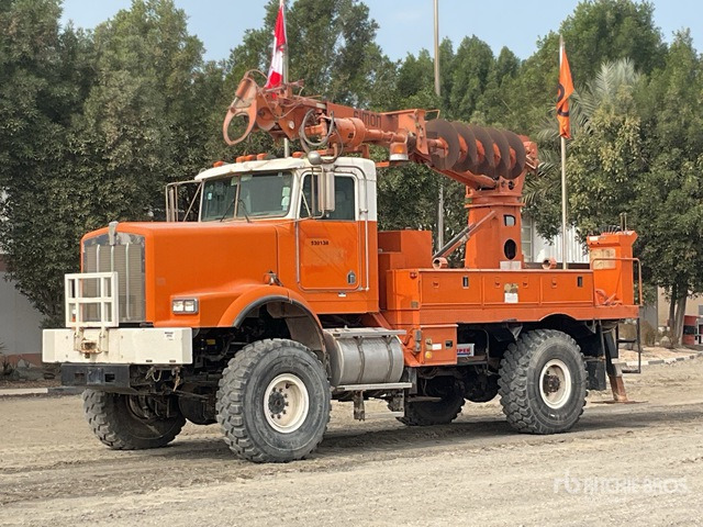 1995 Kenworth C500 Simon Telelect 92-45 on 4x4 Drill Truck - מכסחת תבואה/ עשבים: תמונה 2 1995 Kenworth C500 Simon Telelect 92-45 on 4x4 Drill Truck - מכסחת תבואה/ עשבים: תמונה 2