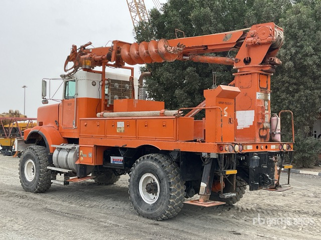 1995 Kenworth C500 Simon-Telelect on 4x4 Drill Truck - מכסחת תבואה/ עשבים: תמונה 3 1995 Kenworth C500 Simon-Telelect on 4x4 Drill Truck - מכסחת תבואה/ עשבים: תמונה 3