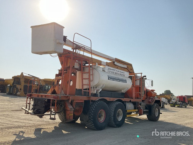 1995 Kenworth C500B 6x6 w/ Water Tank Bucket Truck - פלטפורמה אווירית מותקנת על משאית: תמונה 4 1995 Kenworth C500B 6x6 w/ Water Tank Bucket Truck - פלטפורמה אווירית מותקנת על משאית: תמונה 4