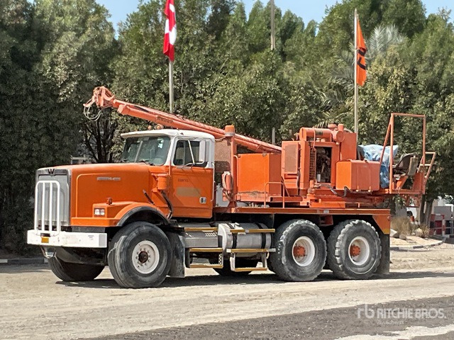 1995 Western Star 4966S Altec TH7 on 6x4 Drill Truck - מכסחת תבואה/ עשבים: תמונה 2 1995 Western Star 4966S Altec TH7 on 6x4 Drill Truck - מכסחת תבואה/ עשבים: תמונה 2