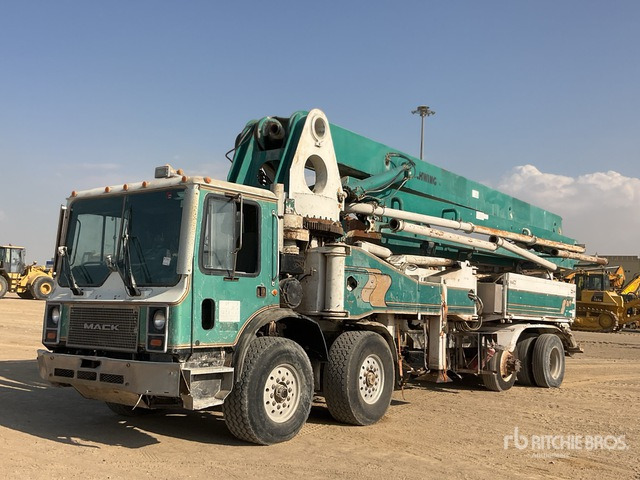 1997 Mack MR688S 1997 Schwing KVM 42/38 42 m on 8x4 Concrete Pump Truck - משאית משאבת בטון: תמונה 1 1997 Mack MR688S 1997 Schwing KVM 42/38 42 m on 8x4 Concrete Pump Truck - משאית משאבת בטון: תמונה 1