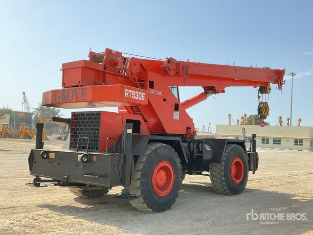 1999 Grove RT530E 30 ton 4x4x4 Rough Terrain Crane - עגורן שטח מחוספס: תמונה 3 1999 Grove RT530E 30 ton 4x4x4 Rough Terrain Crane - עגורן שטח מחוספס: תמונה 3