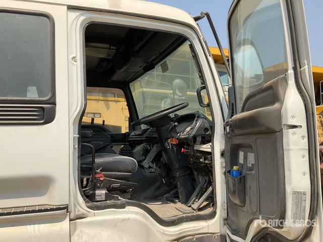 1999 Isuzu 6x4 Concrete Pump Truck - משאית משאבת בטון: תמונה 3 1999 Isuzu 6x4 Concrete Pump Truck - משאית משאבת בטון: תמונה 3