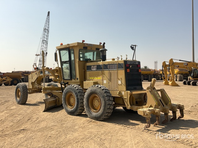 2000 Cat 140H Motor Grader - מפלסת: תמונה 2 2000 Cat 140H Motor Grader - מפלסת: תמונה 2