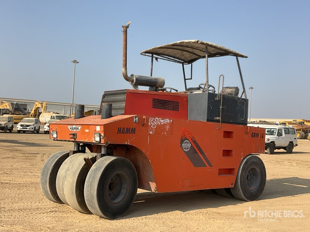 2001 Hamm GRW18 8 Wheel Pneumatic Roller - רולר פניאומטי: תמונה 1 2001 Hamm GRW18 8 Wheel Pneumatic Roller - רולר פניאומטי: תמונה 1