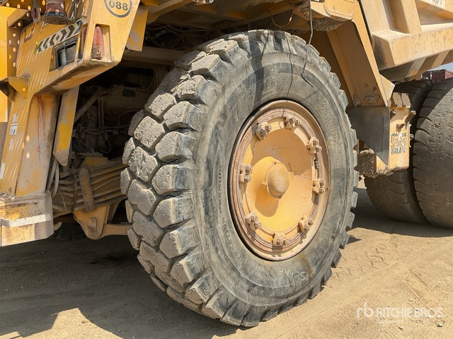 2001 Komatsu HD785-5 - משאית סלעים/ מסיר פסולת קשיח: תמונה 5 2001 Komatsu HD785-5 - משאית סלעים/ מסיר פסולת קשיח: תמונה 5