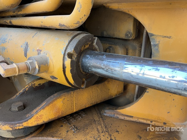 2003 Cat 740 - מסיר פסולת מפרקי: תמונה 5 2003 Cat 740 - מסיר פסולת מפרקי: תמונה 5