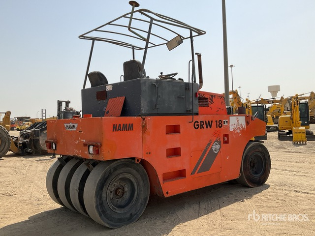 2004 Hamm GRW18 8 Wheel Pneumatic Roller - רולר פניאומטי: תמונה 3 2004 Hamm GRW18 8 Wheel Pneumatic Roller - רולר פניאומטי: תמונה 3