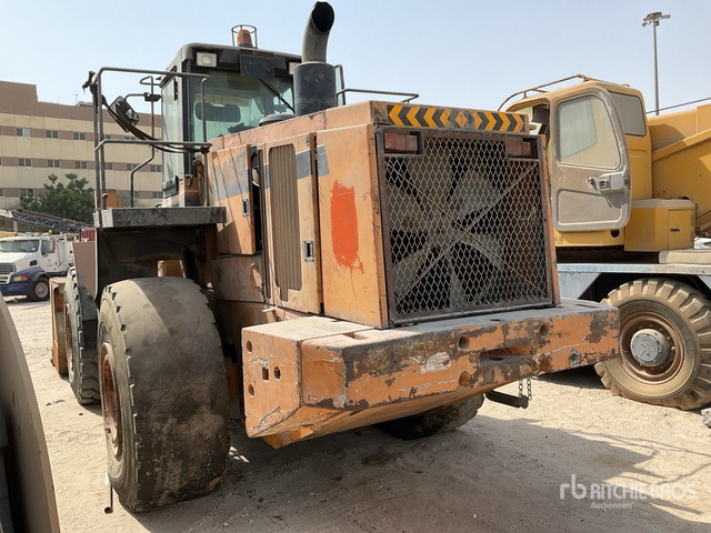 2005 Case 921C (Inoperable) Wheel Loader - מעמיס גלגלים: תמונה 4 2005 Case 921C (Inoperable) Wheel Loader - מעמיס גלגלים: תמונה 4