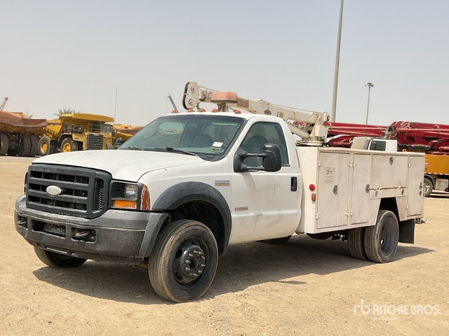 2006 Ford F550XL SUPER DUTY 4x2 Service Truck - כלי רכב עירוני/ מיוחד: תמונה 2 2006 Ford F550XL SUPER DUTY 4x2 Service Truck - כלי רכב עירוני/ מיוחד: תמונה 2