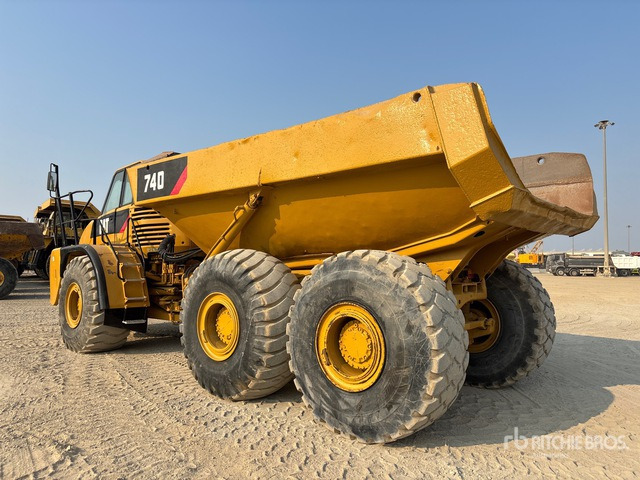 2007 Cat 740 Articulated Dump Truck - מסיר פסולת מפרקי: תמונה 2 2007 Cat 740 Articulated Dump Truck - מסיר פסולת מפרקי: תמונה 2