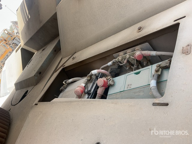 2007 Grove RT700E 55 ton 4x4x4 (Inoperable) Rough Terrain Crane - מכונות אחרות: תמונה 5 2007 Grove RT700E 55 ton 4x4x4 (Inoperable) Rough Terrain Crane - מכונות אחרות: תמונה 5