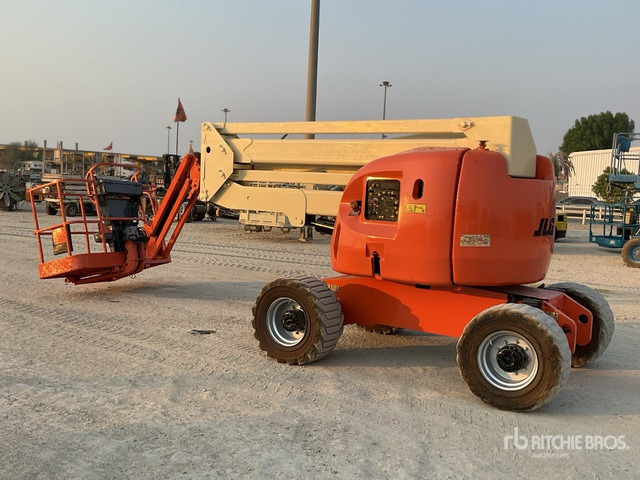 2007 JLG 450AJ 4WD Diesel Articulating Boom Lift - זרוע מרפקי: תמונה 4 2007 JLG 450AJ 4WD Diesel Articulating Boom Lift - זרוע מרפקי: תמונה 4