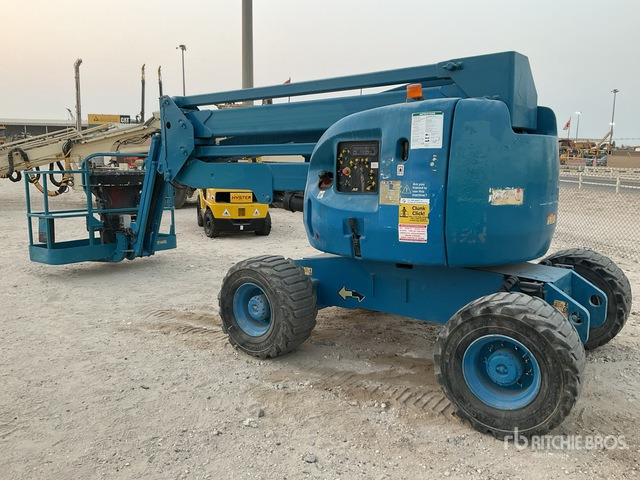 2007 JLG 450AJ 4WD Diesel Articulating Boom Lift - זרוע מרפקי: תמונה 4 2007 JLG 450AJ 4WD Diesel Articulating Boom Lift - זרוע מרפקי: תמונה 4
