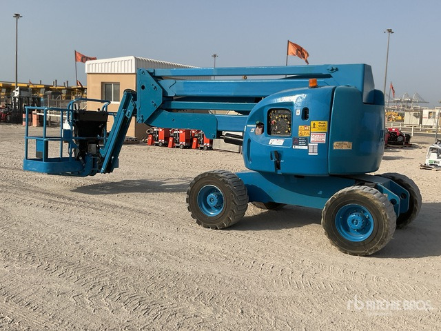 2007 JLG 450AJ 4WD Diesel Articulating Boom Lift - זרוע מרפקי: תמונה 4 2007 JLG 450AJ 4WD Diesel Articulating Boom Lift - זרוע מרפקי: תמונה 4