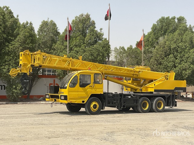 2007 XCMG QY20 20 ton 6x4 Hydraulic Truck Crane - עגורן נייד: תמונה 1 2007 XCMG QY20 20 ton 6x4 Hydraulic Truck Crane - עגורן נייד: תמונה 1