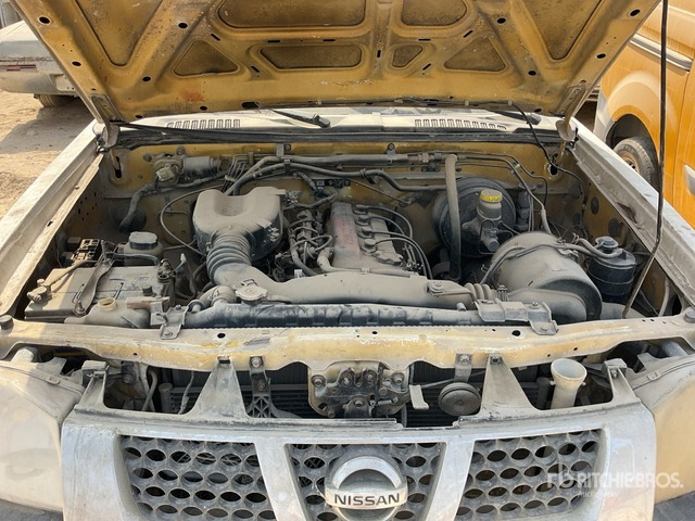2008 Nissan 4x4 Crew Cab (Inoperable) Pickup - טנדר: תמונה 5 2008 Nissan 4x4 Crew Cab (Inoperable) Pickup - טנדר: תמונה 5