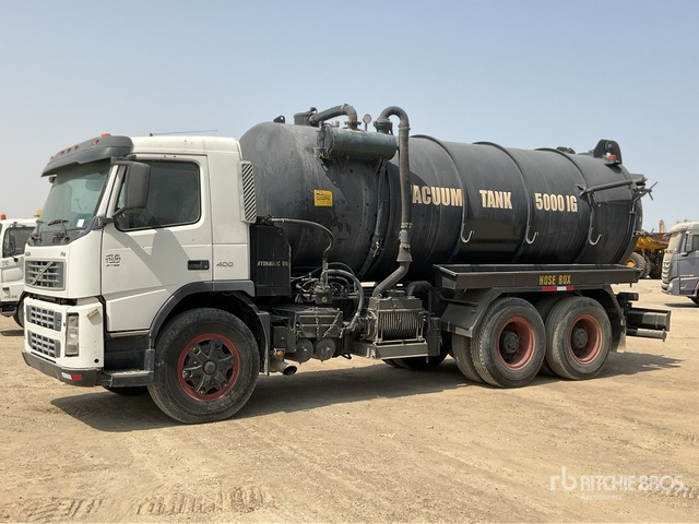 2008 Volvo FM400 6x4 20000 Liters Vacuum Tanker Truck - משאית ואקום: תמונה 2 2008 Volvo FM400 6x4 20000 Liters Vacuum Tanker Truck - משאית ואקום: תמונה 2