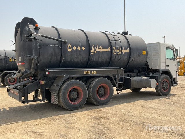 2008 Volvo FM400 6x4 20000 Liters Vacuum Tanker Truck - משאית ואקום: תמונה 4 2008 Volvo FM400 6x4 20000 Liters Vacuum Tanker Truck - משאית ואקום: תמונה 4