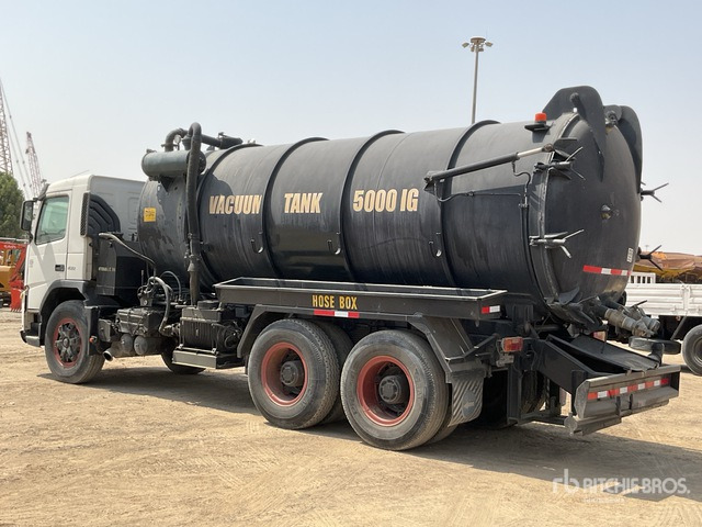 2008 Volvo FM400 6x4 20000 Liters Vacuum Tanker Truck - משאית ואקום: תמונה 3 2008 Volvo FM400 6x4 20000 Liters Vacuum Tanker Truck - משאית ואקום: תמונה 3