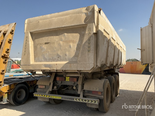 2009 Mammut 3S Tri/A End Dump Trailer - קרון נגרר עם מזהיר: תמונה 4 2009 Mammut 3S Tri/A End Dump Trailer - קרון נגרר עם מזהיר: תמונה 4