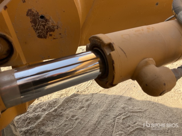 2010 Cat 140M - מפלסת: תמונה 5 2010 Cat 140M - מפלסת: תמונה 5