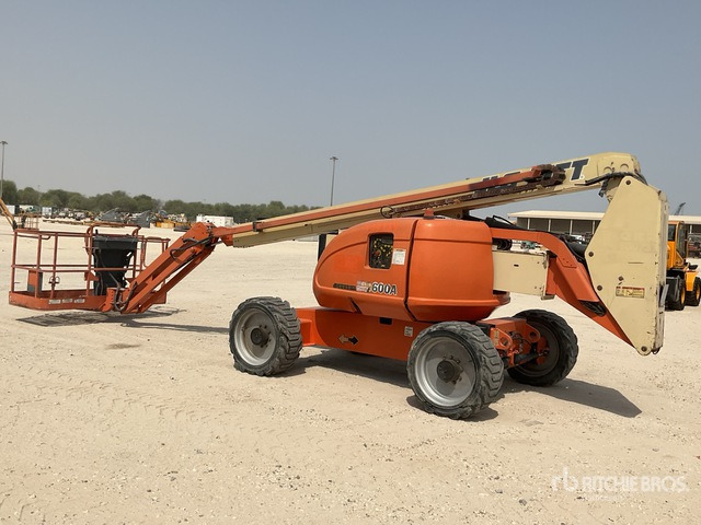 2010 JLG 600AJ 4WD Diesel Articulating Boom Lift - זרוע מרפקי: תמונה 4 2010 JLG 600AJ 4WD Diesel Articulating Boom Lift - זרוע מרפקי: תמונה 4