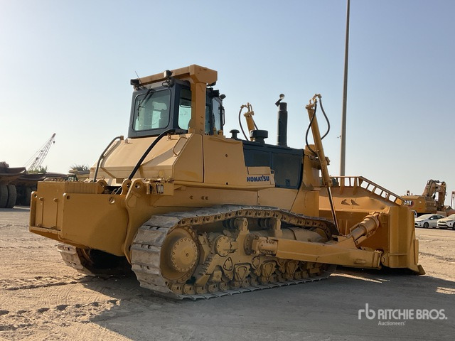 2010 Komatsu D375A-5E0 Crawler Dozer - דחפור: תמונה 3 2010 Komatsu D375A-5E0 Crawler Dozer - דחפור: תמונה 3