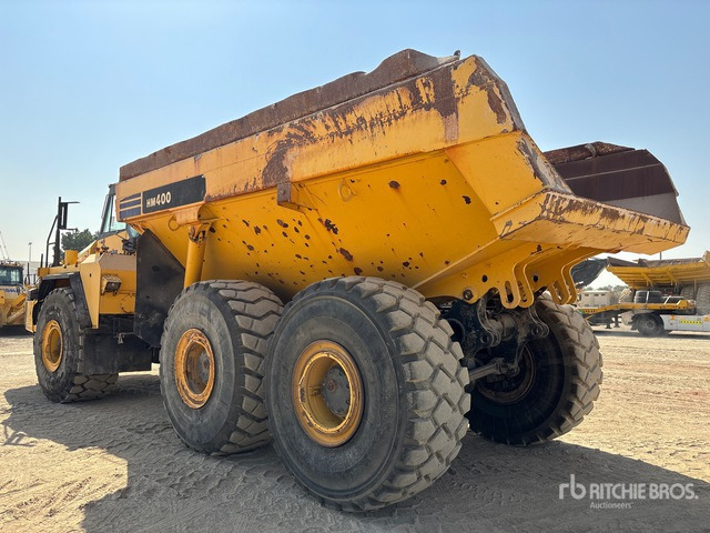 2011 Komatsu HM400-2R Articulated Dump Truck - מסיר פסולת מפרקי: תמונה 2 2011 Komatsu HM400-2R Articulated Dump Truck - מסיר פסולת מפרקי: תמונה 2