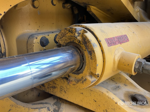 2012 Cat 740B - מסיר פסולת מפרקי: תמונה 5 2012 Cat 740B - מסיר פסולת מפרקי: תמונה 5