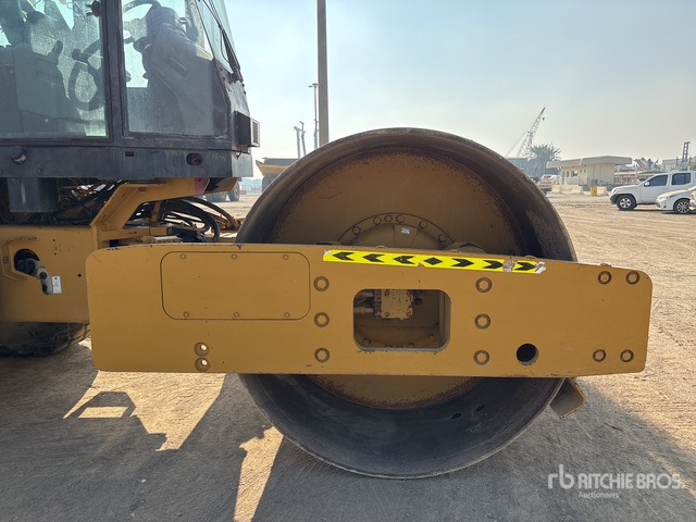 2012 Cat CS-533E Smooth Drum Compactor - מדחס: תמונה 4 2012 Cat CS-533E Smooth Drum Compactor - מדחס: תמונה 4