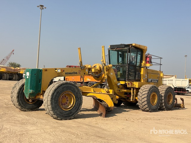 2012 Komatsu GD825A-2 Motor Grader - מפלסת: תמונה 1 2012 Komatsu GD825A-2 Motor Grader - מפלסת: תמונה 1