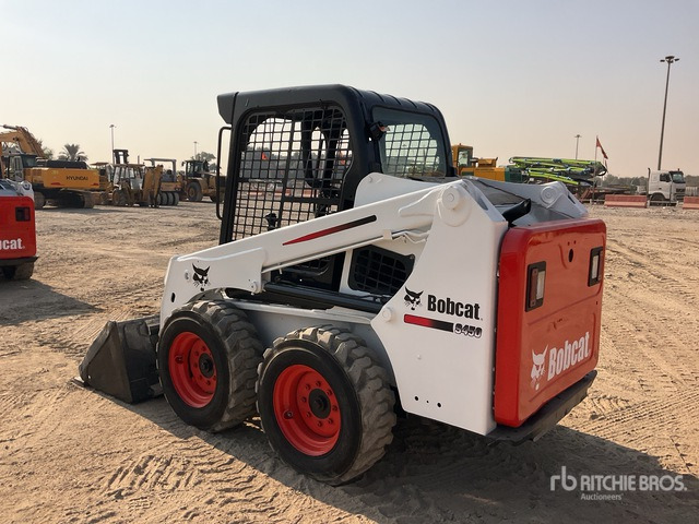 2014 Bobcat S450 Skid Steer Loader - מעמיס היגוי החלקה: תמונה 2 2014 Bobcat S450 Skid Steer Loader - מעמיס היגוי החלקה: תמונה 2
