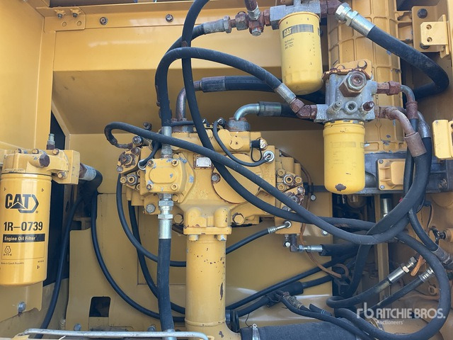 2014 Cat 329D2L - מחפר סורק: תמונה 5 2014 Cat 329D2L - מחפר סורק: תמונה 5