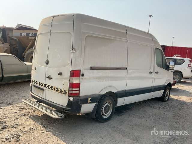2016 Mercedes-Benz Sprinter 316 (Inoperable) Cargo Van - כלי רכב מסחרי עם לוח: תמונה 3 2016 Mercedes-Benz Sprinter 316 (Inoperable) Cargo Van - כלי רכב מסחרי עם לוח: תמונה 3