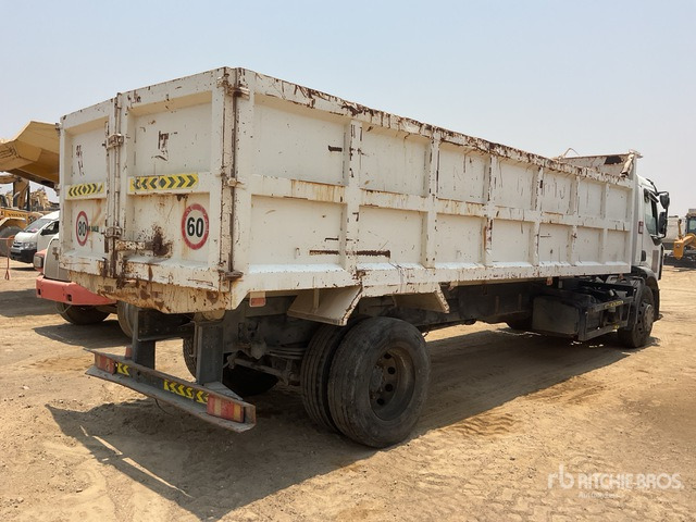 2016 Renault D18 4x2 (Inoperable) S/A Dump Truck - מזהיר: תמונה 3 2016 Renault D18 4x2 (Inoperable) S/A Dump Truck - מזהיר: תמונה 3
