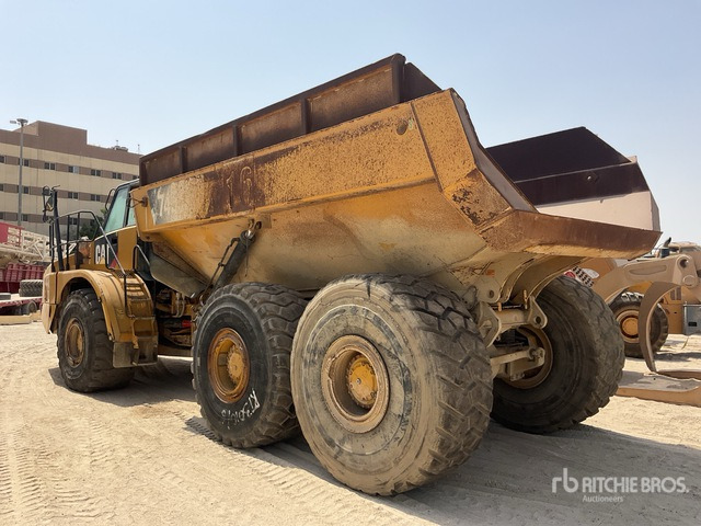 2017 Cat 745C (Inoperable) Articulated Dump Truck - מסיר פסולת מפרקי: תמונה 3 2017 Cat 745C (Inoperable) Articulated Dump Truck - מסיר פסולת מפרקי: תמונה 3