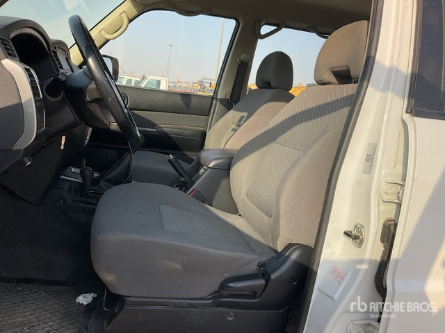 2018 Nissan Patrol GL 4x4 SUV - SUV: תמונה 5 2018 Nissan Patrol GL 4x4 SUV - SUV: תמונה 5