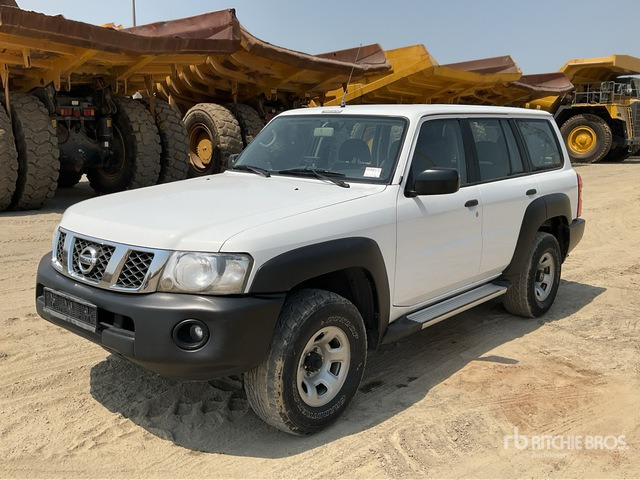 2018 Nissan Patrol GL 4x4 SUV - SUV: תמונה 1 2018 Nissan Patrol GL 4x4 SUV - SUV: תמונה 1