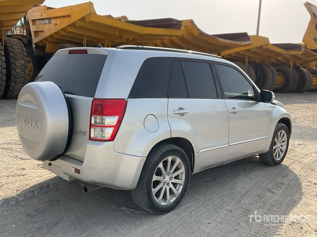 2018 Suzuki Grand Vitara 4x4 SUV - SUV: תמונה 3 2018 Suzuki Grand Vitara 4x4 SUV - SUV: תמונה 3