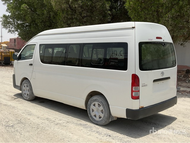 2018 Toyota Hiace High Roof 4x2 16-Seat Mini Bus - אוטובוס: תמונה 3 2018 Toyota Hiace High Roof 4x2 16-Seat Mini Bus - אוטובוס: תמונה 3
