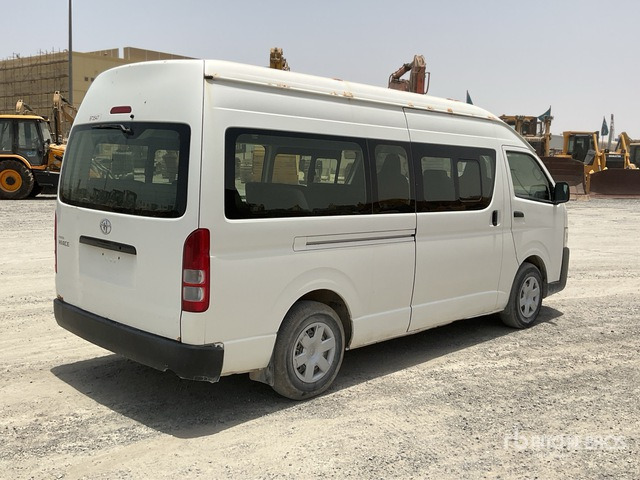 2018 Toyota Hiace High Roof 4x2 16-Seat Mini Bus - אוטובוס: תמונה 4 2018 Toyota Hiace High Roof 4x2 16-Seat Mini Bus - אוטובוס: תמונה 4