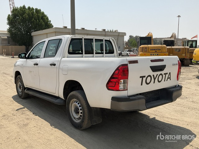 2018 Toyota Hilux 4x4 Crew Cab Pickup - טנדר: תמונה 3 2018 Toyota Hilux 4x4 Crew Cab Pickup - טנדר: תמונה 3