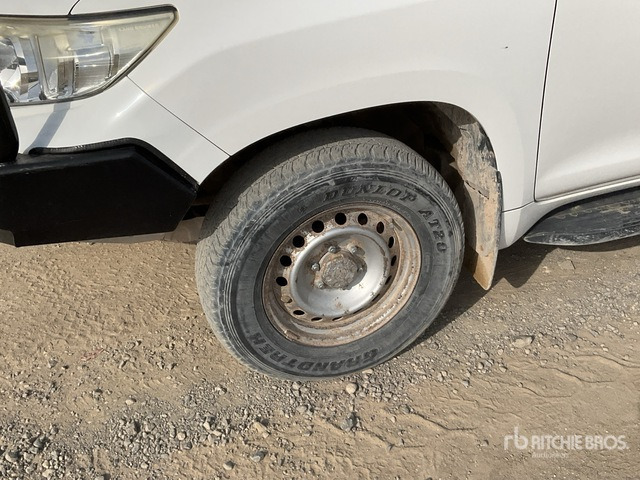 2018 Toyota Prado TX 150L 4x4 SUV - SUV: תמונה 5 2018 Toyota Prado TX 150L 4x4 SUV - SUV: תמונה 5