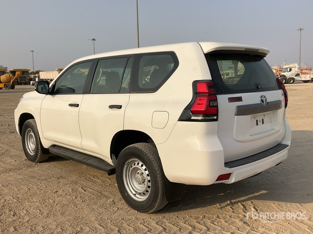 2018 Toyota Prado TX 150L 4x4 SUV - SUV: תמונה 4 2018 Toyota Prado TX 150L 4x4 SUV - SUV: תמונה 4