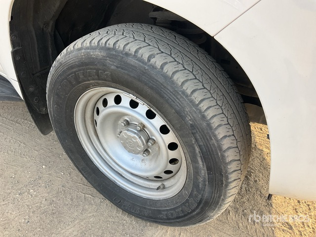 2018 Toyota Prado TX 150L 4x4 SUV - SUV: תמונה 5 2018 Toyota Prado TX 150L 4x4 SUV - SUV: תמונה 5