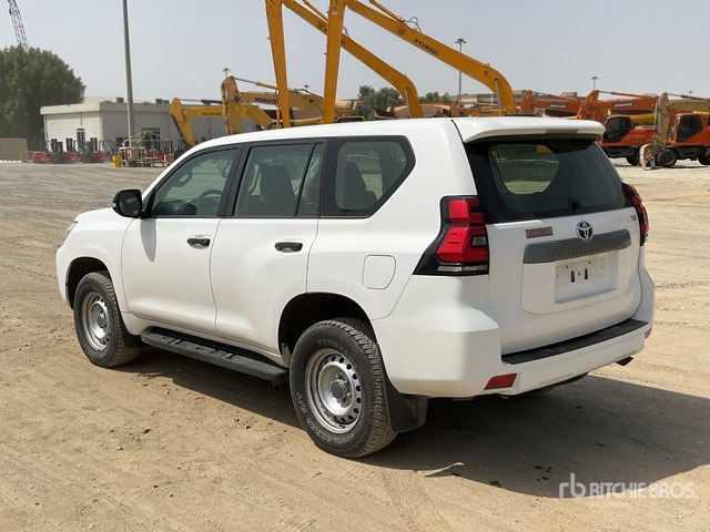 2018 Toyota Prado TX 150L 4x4 SUV - SUV: תמונה 3 2018 Toyota Prado TX 150L 4x4 SUV - SUV: תמונה 3