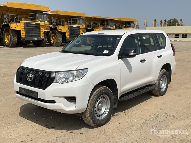 2018 Toyota Prado TX 150L 4x4 SUV - SUV: תמונה 2 2018 Toyota Prado TX 150L 4x4 SUV - SUV: תמונה 2