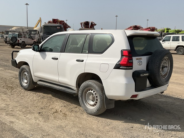 2018 Toyota Prado TX 150L 4x4 SUV - SUV: תמונה 4 2018 Toyota Prado TX 150L 4x4 SUV - SUV: תמונה 4