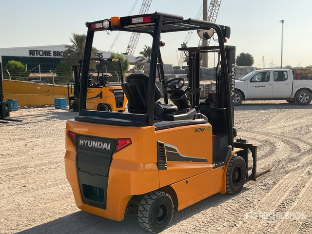 2019 Hyundai 30B-9 3 ton Electric Forklift - מלגזה חשמלית: תמונה 3 2019 Hyundai 30B-9 3 ton Electric Forklift - מלגזה חשמלית: תמונה 3